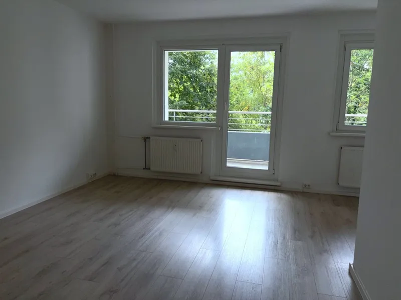 Frischer Look - Großzügiges Familienapartment freut sich auf Sie! — photo 1